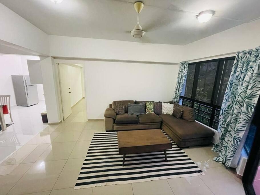 Kk Jungle Hideaway Lovely Apartment 5 Mins Walk To Town Kota Kinabalu Dış mekan fotoğraf